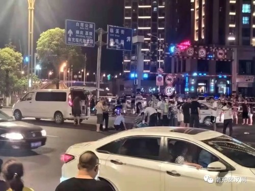 突发，南充江东大道发生车祸，造成一人死亡！