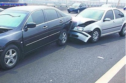 机动车交通事故诉讼请求的写法
