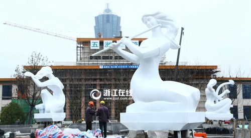 武林广场“八少女”回归