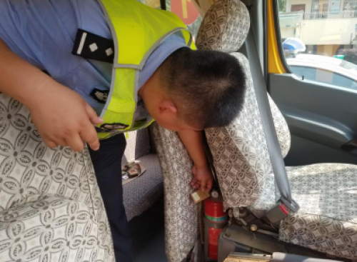 孝感交警召开校车安全管理工作会议