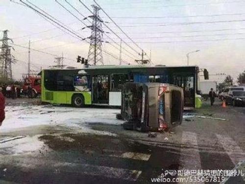 大兴车祸货车公交相撞 造成2人死亡8人留院治疗