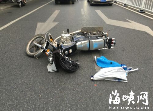 三明一摩的司机遇车祸后　遭自装遮阳伞刺喉(图)