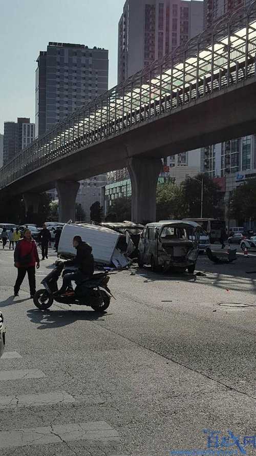 北京车祸,北京南四环发生车祸,北京南四环车祸致2死