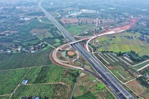 成乐高速：青龙场至眉山试验段今日通车