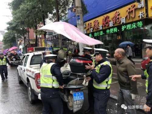 仙游一场雨，40多辆车被抓，交警：车上加装这个的统统扣留！