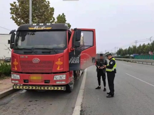 临沂公安交警全面掀起道路交通事故预防“减量控大”冲刺攻坚行动热潮