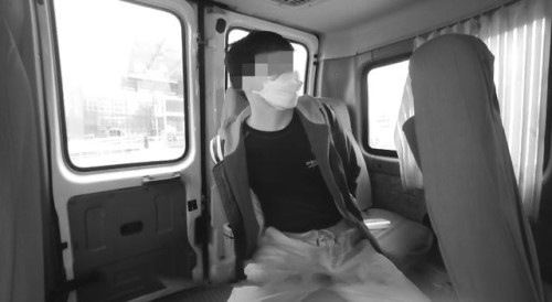 男子酒驾出车祸找同车人顶包被识破，三人被大兴警方拘留