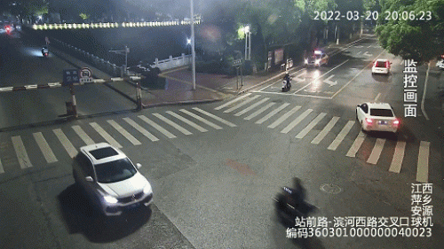 看着都疼！萍乡男子醉驾撞上限高杆，被叫醒后懵了：“我在哪？”