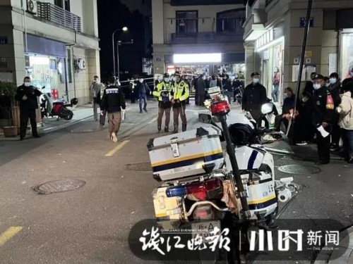 揪心！杭州一小区内发生车辆撞人，造成1死2伤，警方通报：肇事司机已被控制