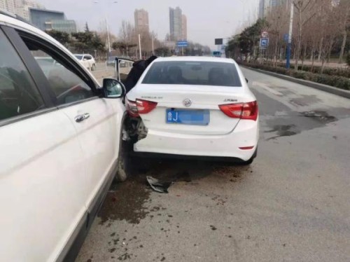 路口猛烈相撞，又是醉驾惹的祸！｜一线微观