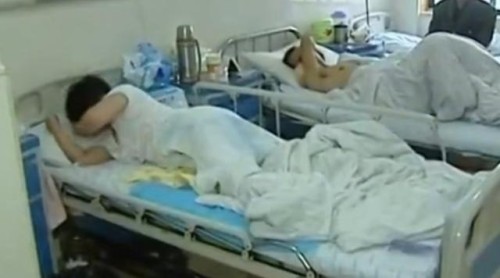 妻子车祸高位截瘫，丈夫拿赔偿款买车买房：照顾她得看我们的心情